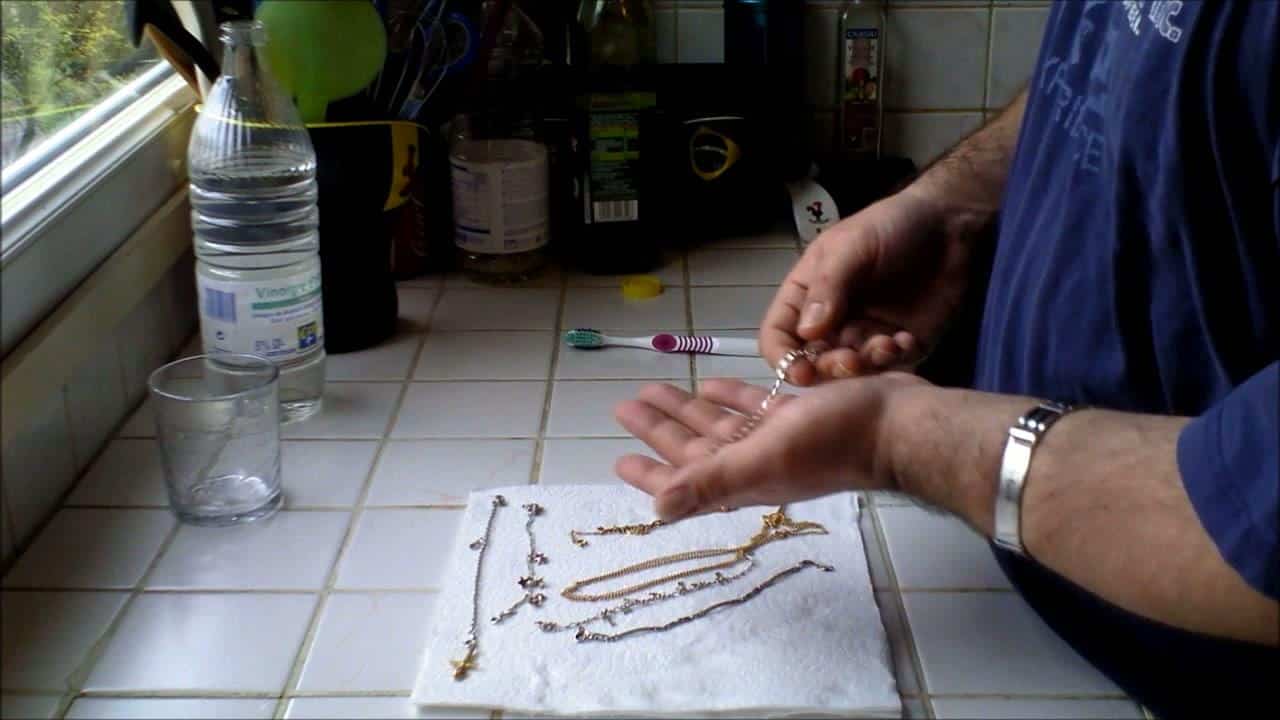 entretien bijou fantasie