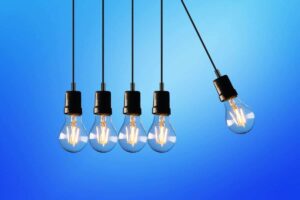 Comparaison des offres d'Engie et EDF pour économiser sur l'électricité