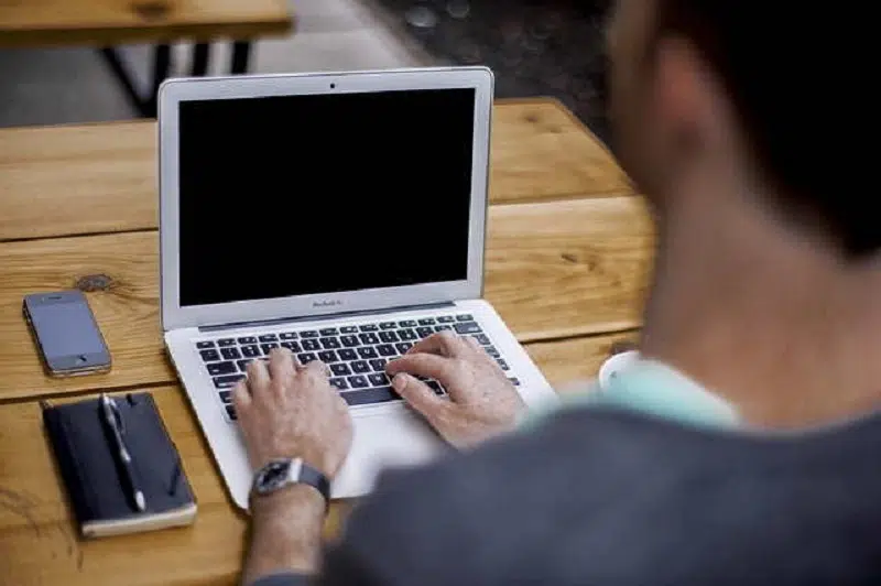 Pourquoi utiliser la banque en ligne