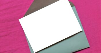 Pourquoi et comment choisir le faire-part pour une naissance ?